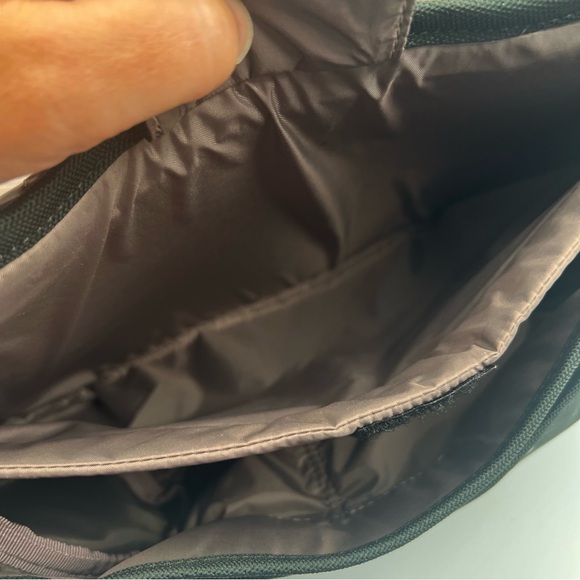 NWT Osprey Backwoods Flap Mini SMU Messenger Bag Black Crossbody Travel Unisex - Picture 8 of 13